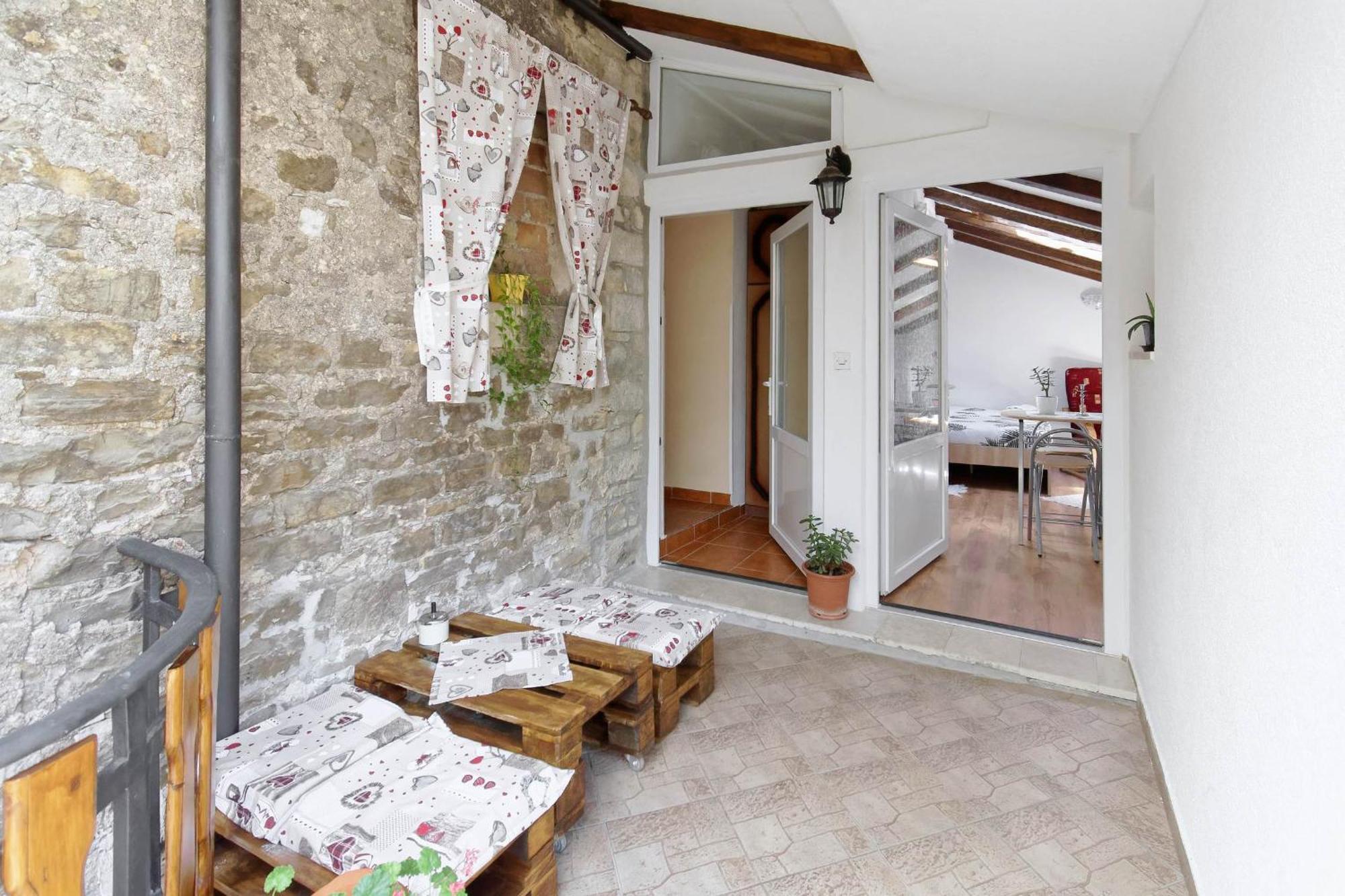 Apartments Viola By Rent Istria Momjan Exterior photo